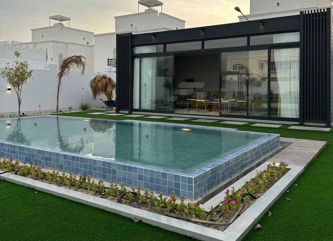 غرف زجاجية خارجية